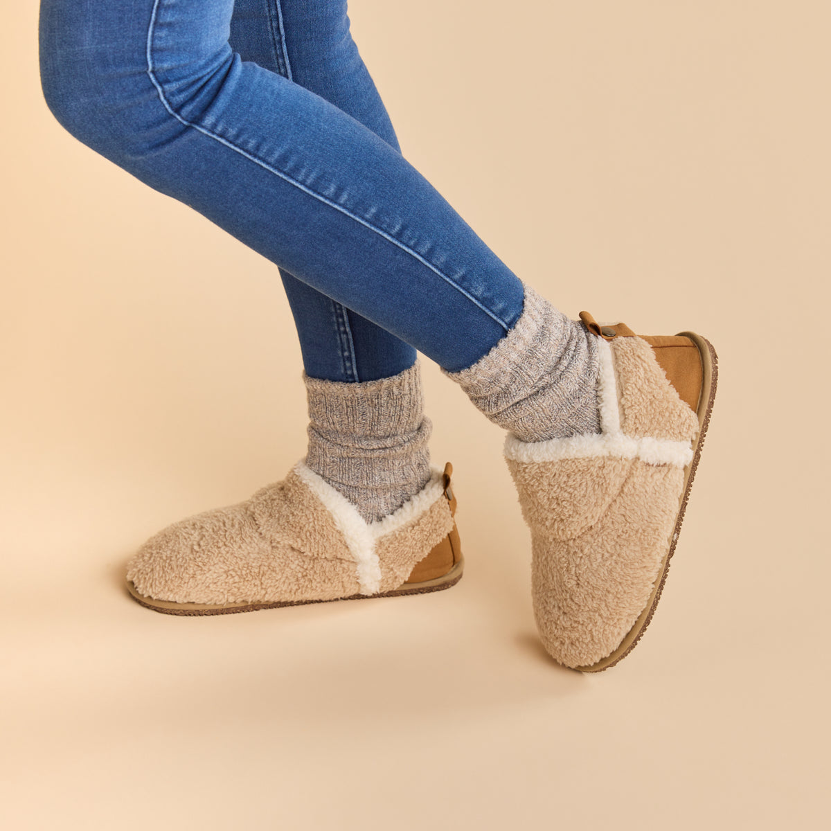 Women’s Aurora Sherpa Booties Ginger