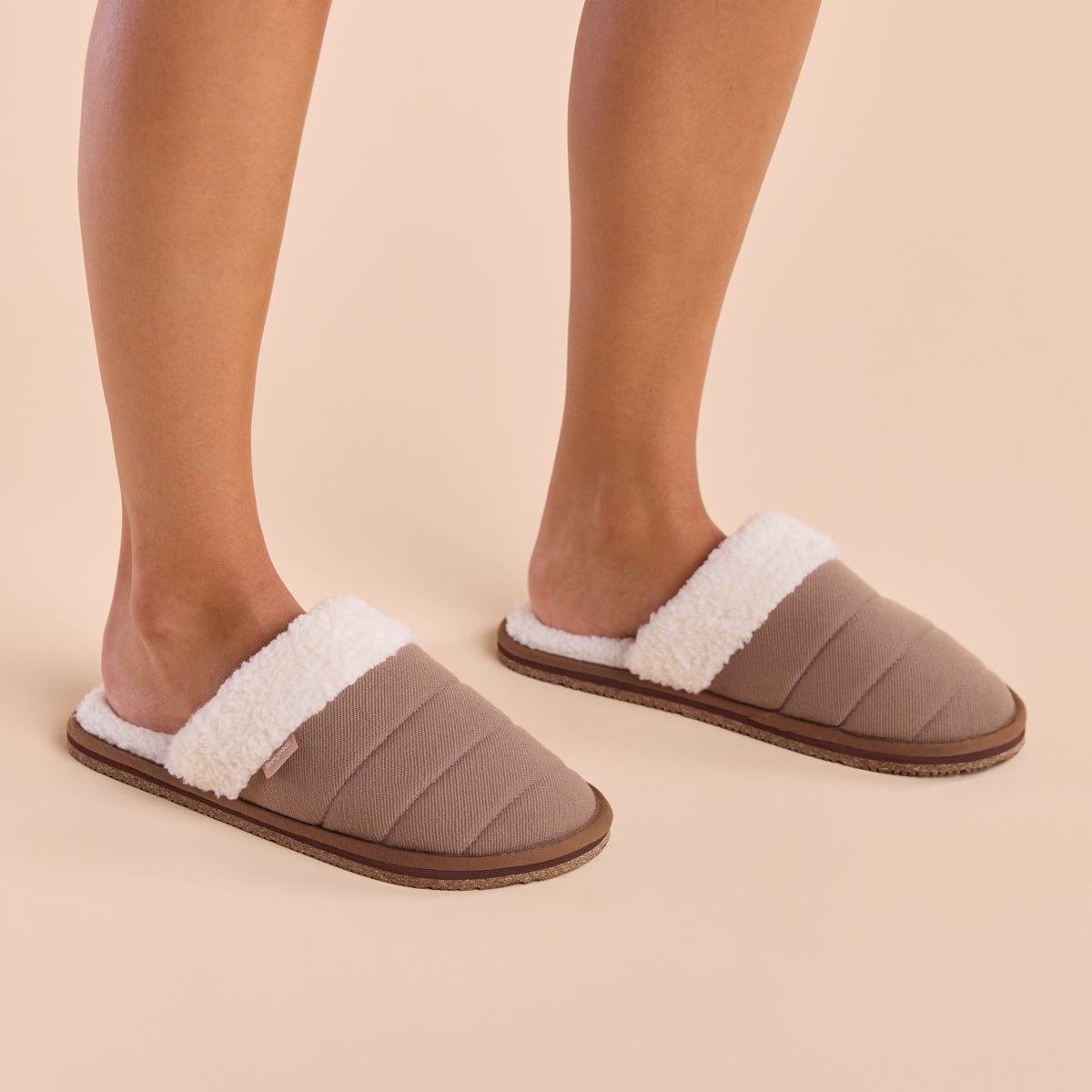 Women’s Aurora Sherpa Mule Portabello