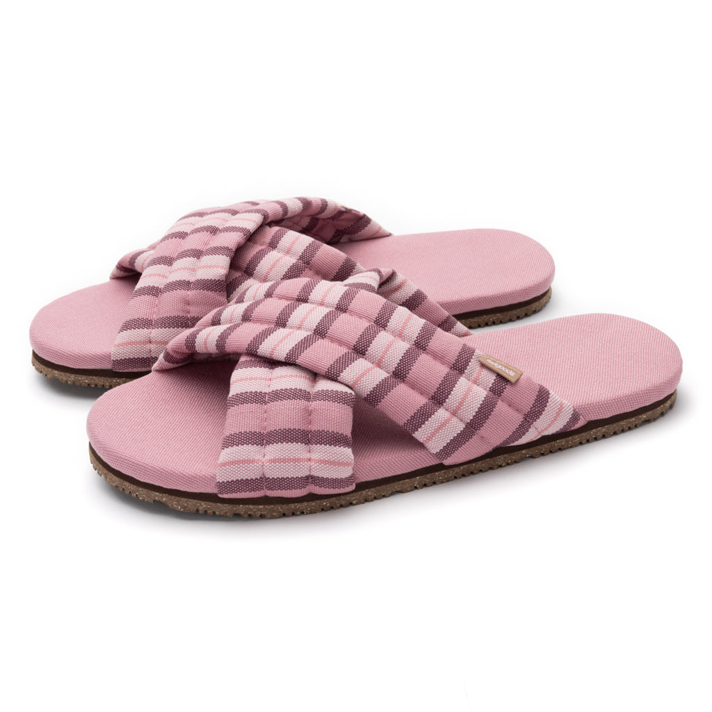 Women’s Quilted Cross-Strap Slipper Carnation