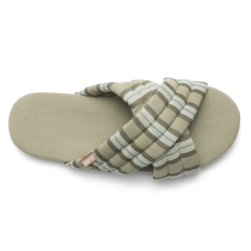 Women’s Quilted Cross-Strap Slipper Thyme