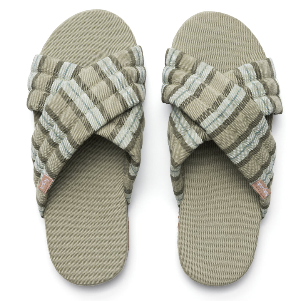 Women’s Quilted Cross-Strap Slipper Thyme